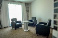 Familyroom.jpg